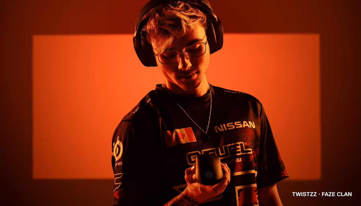 Competitive esports players using the SteelSeries Prime Pro Series mouse