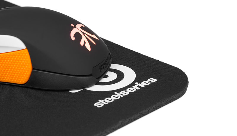 steelseries-qck-xxl-gaming-mousepad-002.jpg