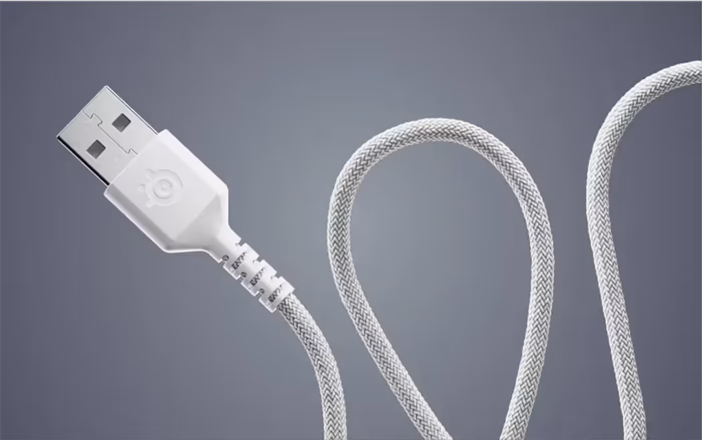 Super Mesh Paracord cable running from the front of the white Rival 3 Gen 2