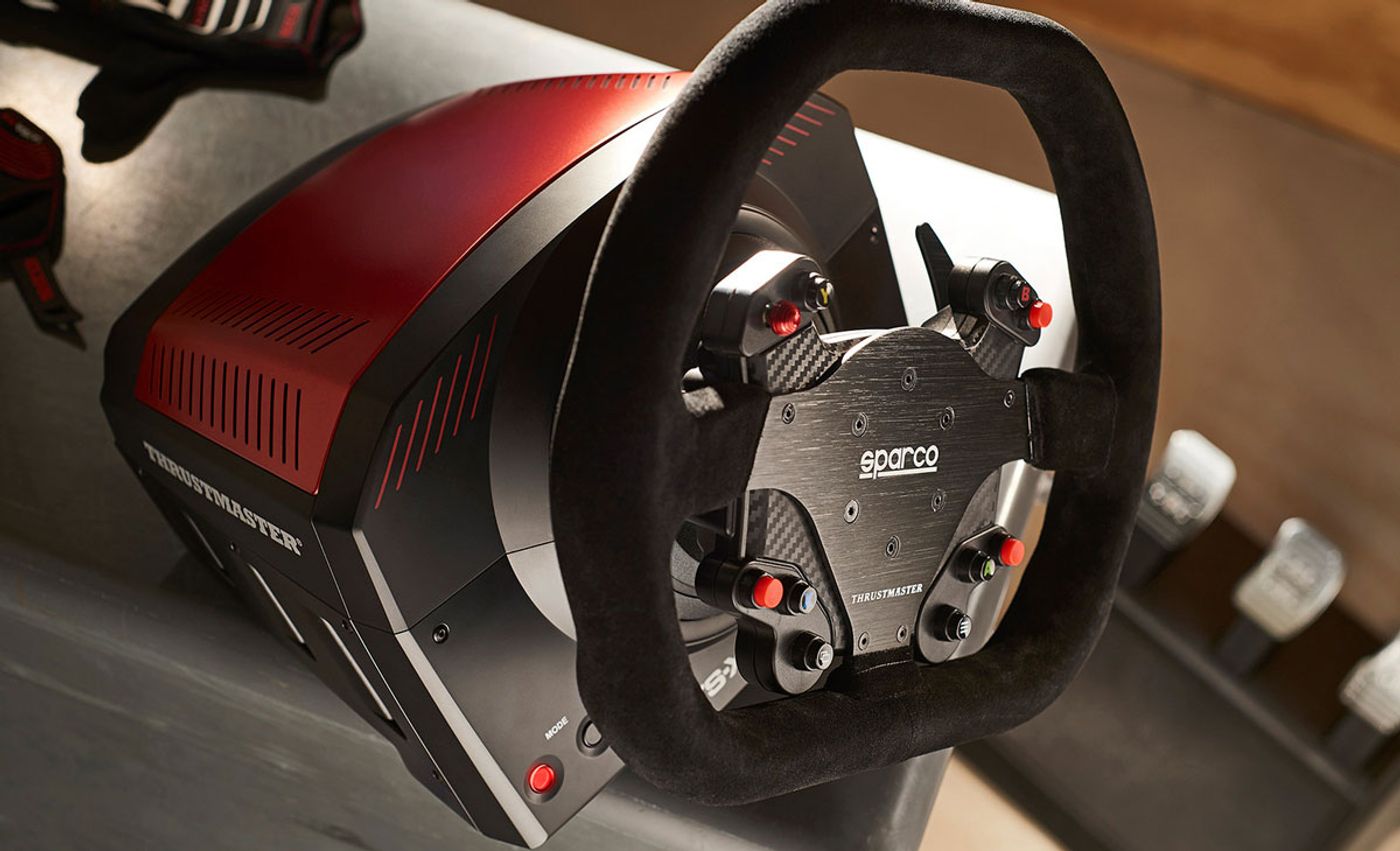 Close view of the Sparco P310 rim grip and its contoured shape