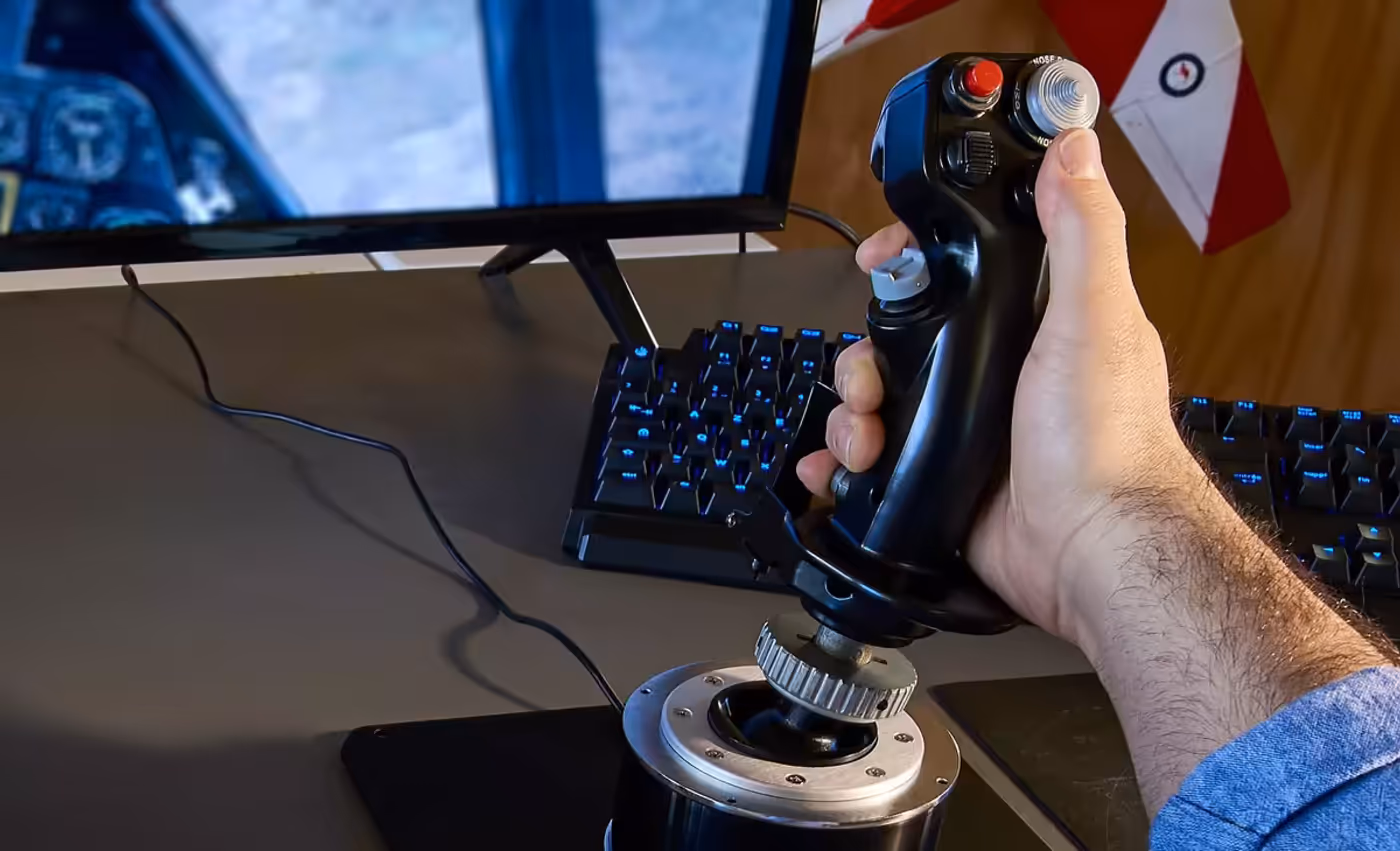 Detailed view of the metal construction and triggers on the F-16C Viper grip