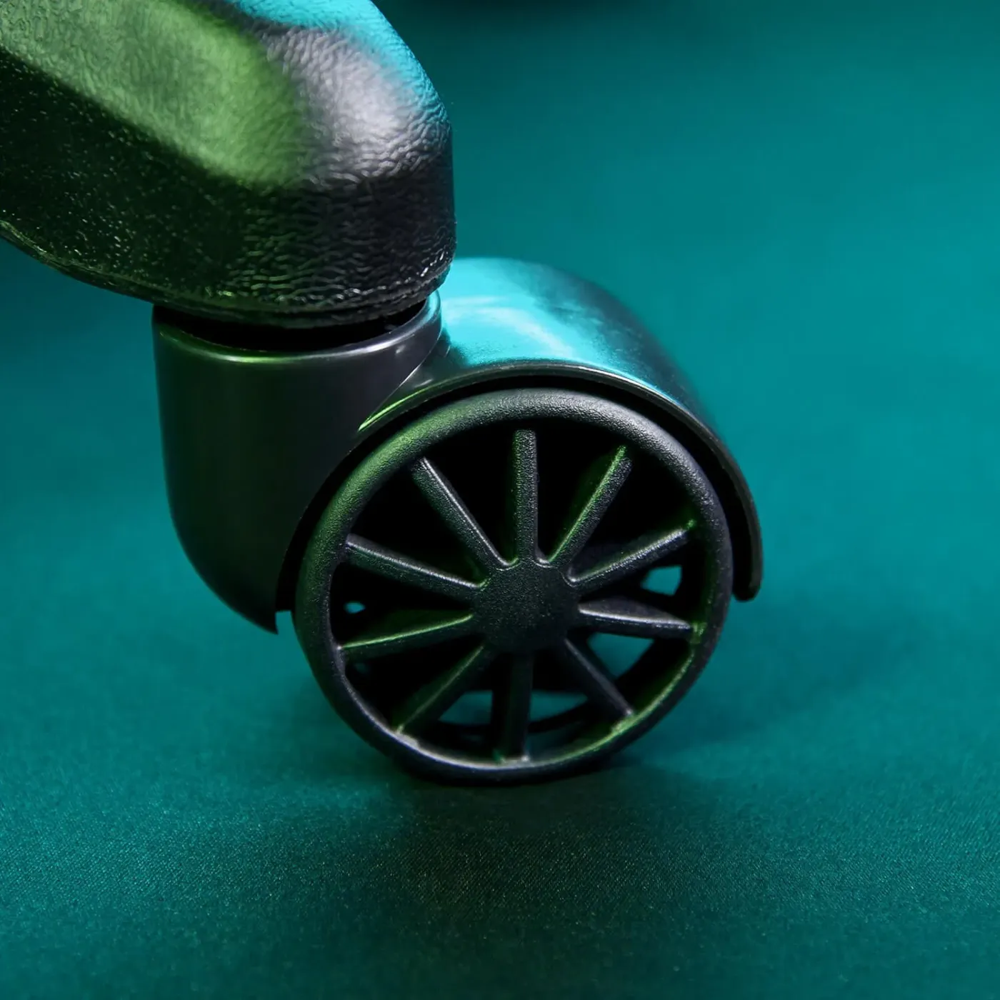 Reinforced nylon wheelbase with smooth-rolling spoked wheels for stability