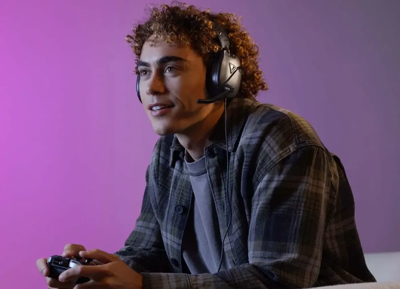 Turtle Beach gaming headset displayed for desktop view highlighting design and comfort