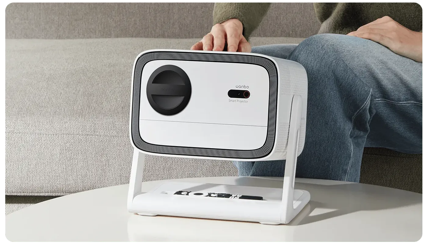 Remote control storage groove and lens protection cover design details