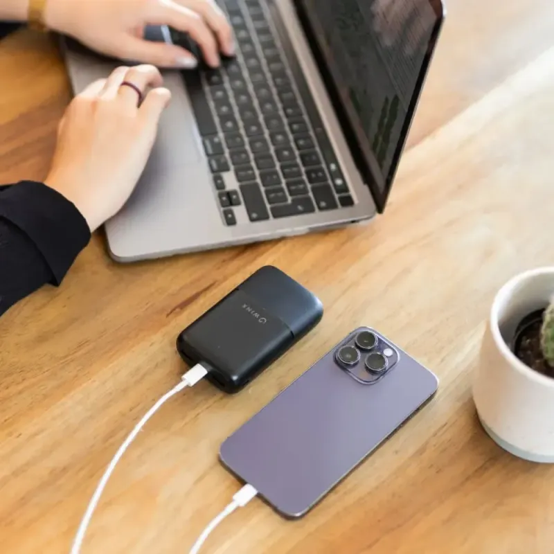winx-go-simple-10000mah-power-bank-1000px-v008.webp winx-go-simple-10000mah-power-bank-1000px-v008.webp