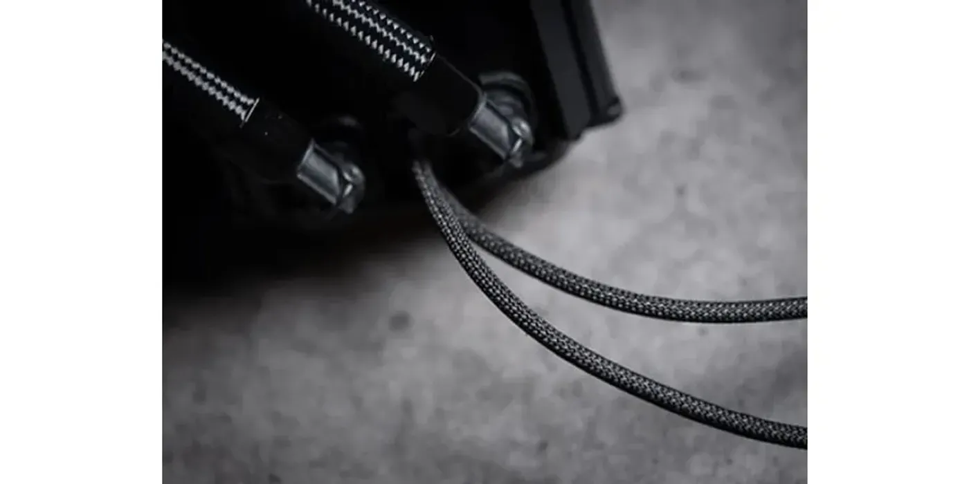 Braided LCD and pump header cables for easier cable management