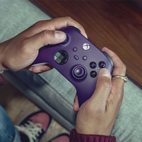 Overview of Xbox Wireless Controller in Electric Volt