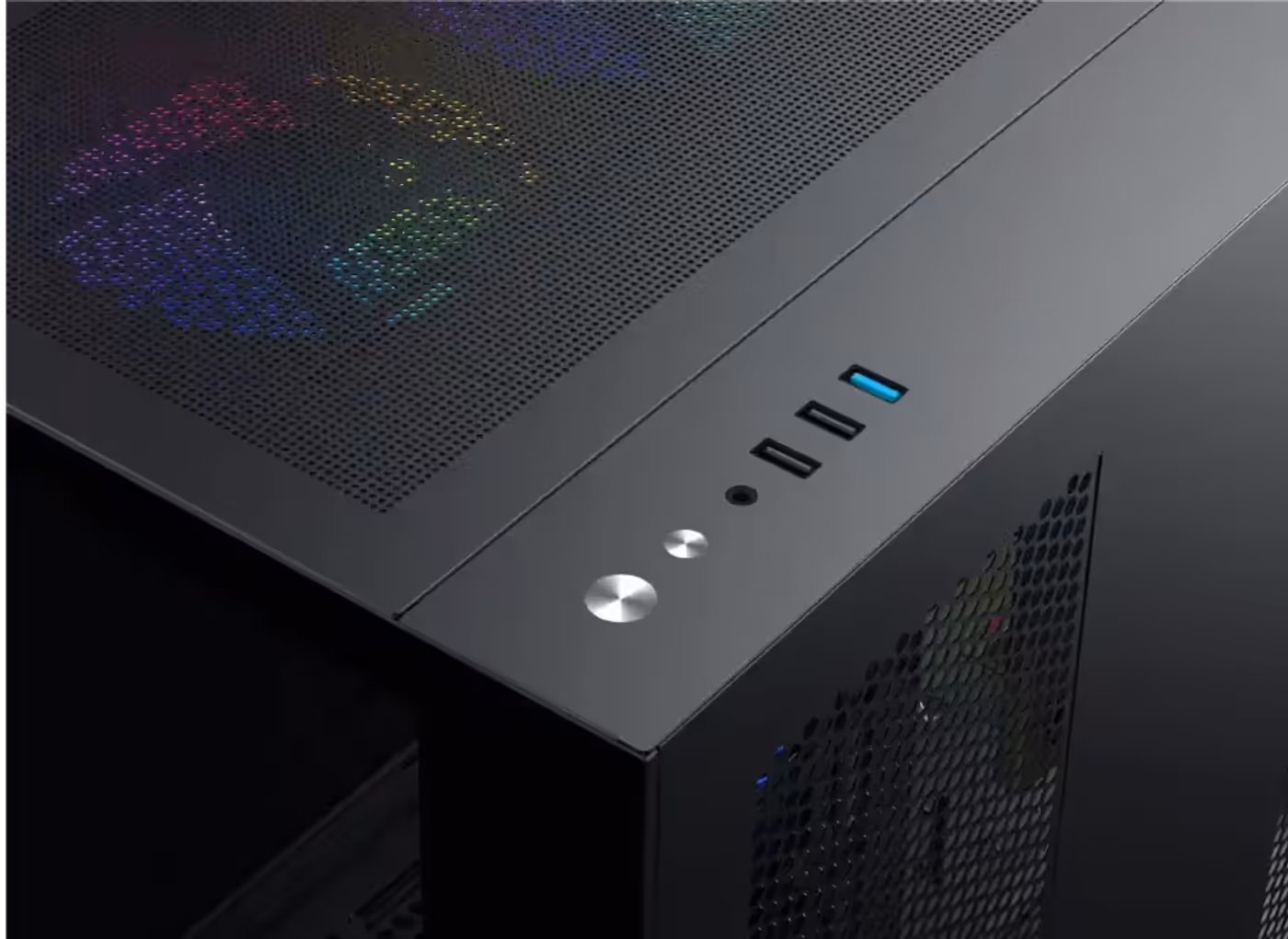 Top-mounted I/O port layout on the Xigmatek Cubi M gaming case
