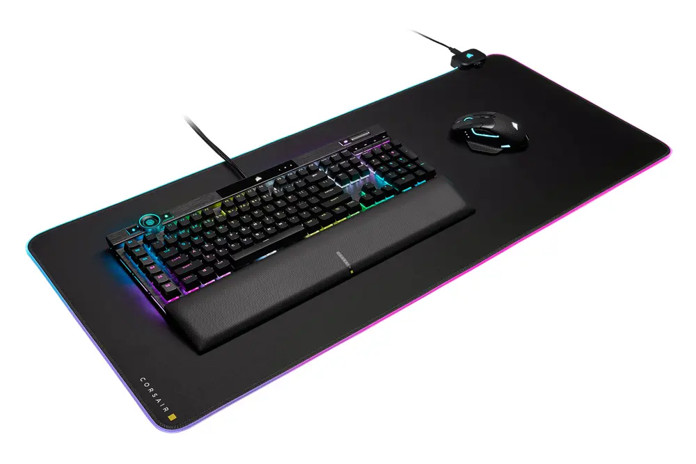 corsair-mm700-rgb-cloth-mouse-pad-extended-1000px-v1-0005.webp