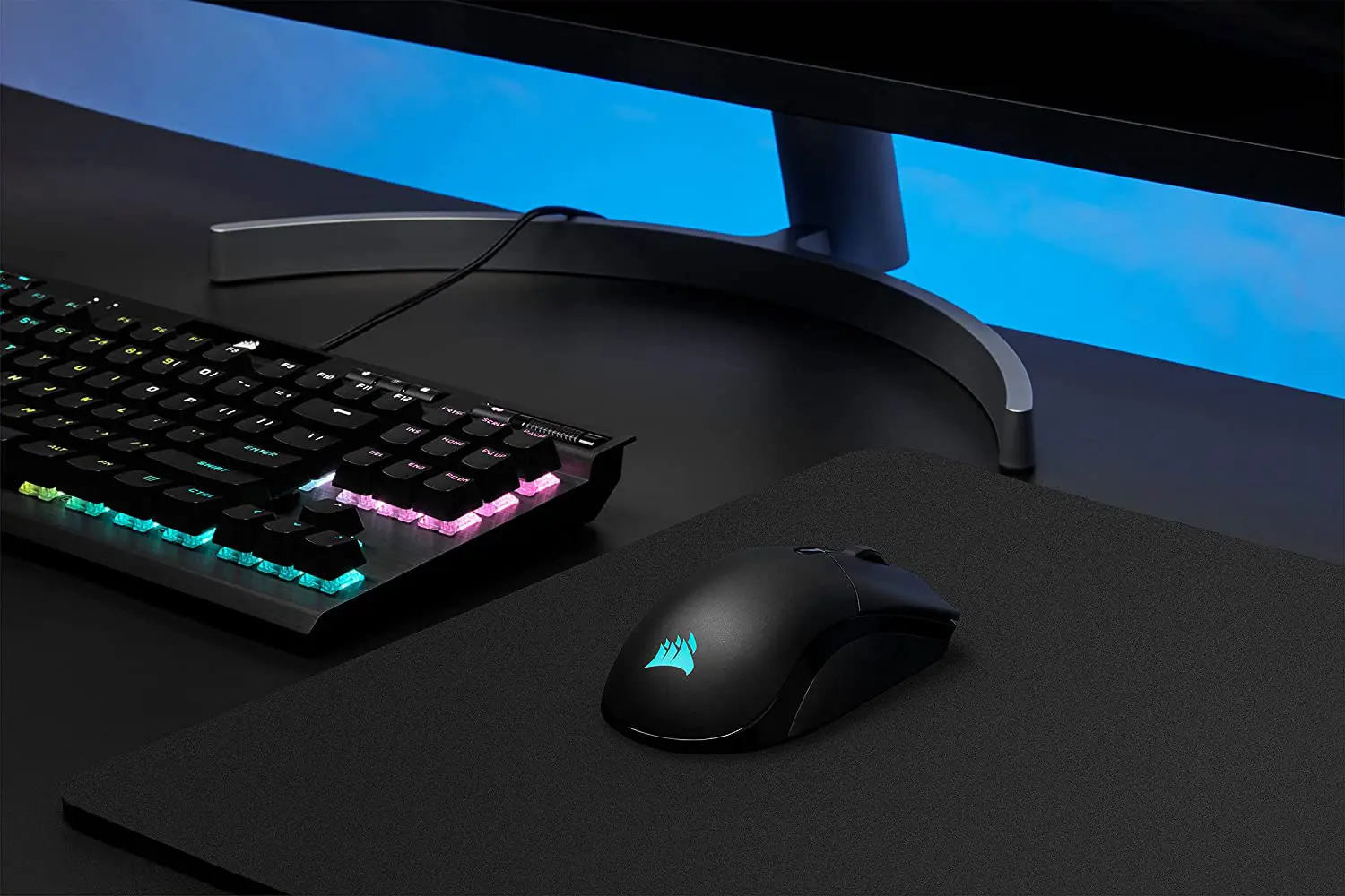 corsair-sabre-rgb-pro-wireless-champion-gaming-mouse-1500px-v7.webp