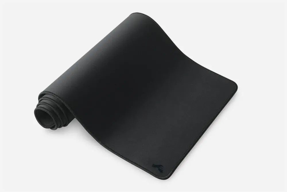 glorious-extended-mousepad-stealth-1000px-v1-03.webp