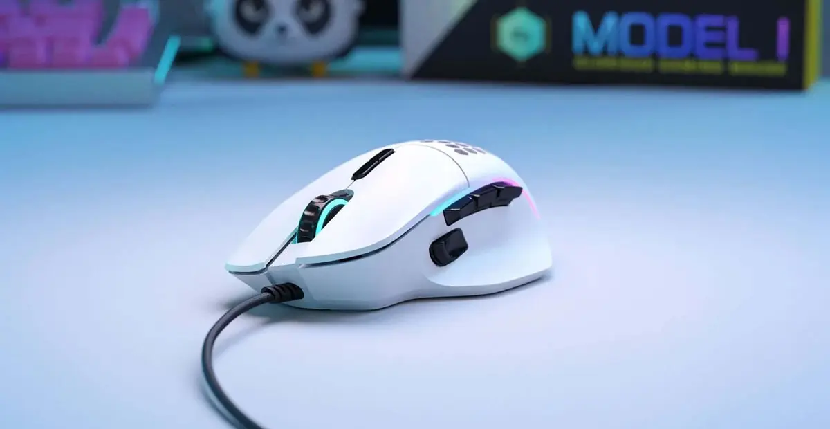 glorious-model-i-gaming-mouse-matte-white-1200px-v1-0006.webp