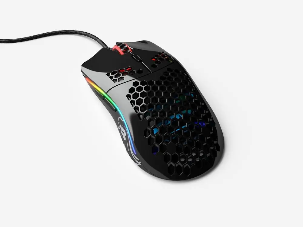 glorious-model-o-optical-gaming-mouse-glossy-black-1000px-v1-02.webp