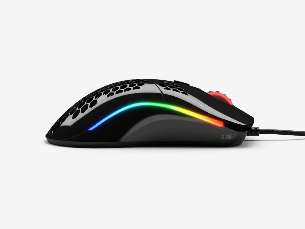 glorious-model-o-optical-gaming-mouse-glossy-black-1000px-v1-05.webp