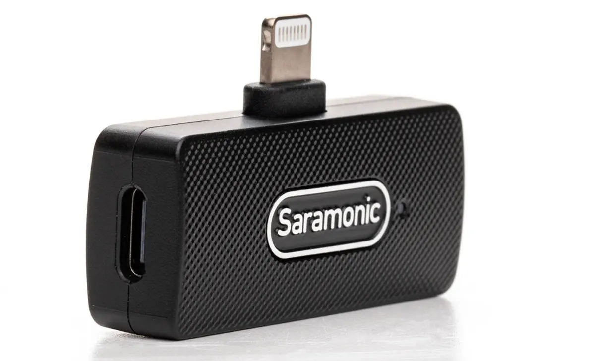 saramonic-blink-100-b4-wireless-microphone-1200px-v1-0006.webp