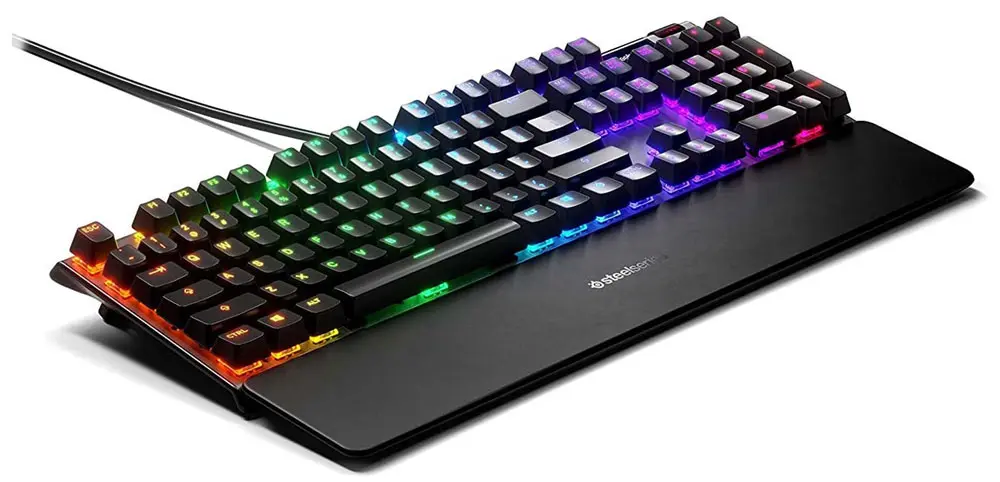 steelseries-apex-5-mechanical-gaming-keyboard-1000px-v1-0002.webp