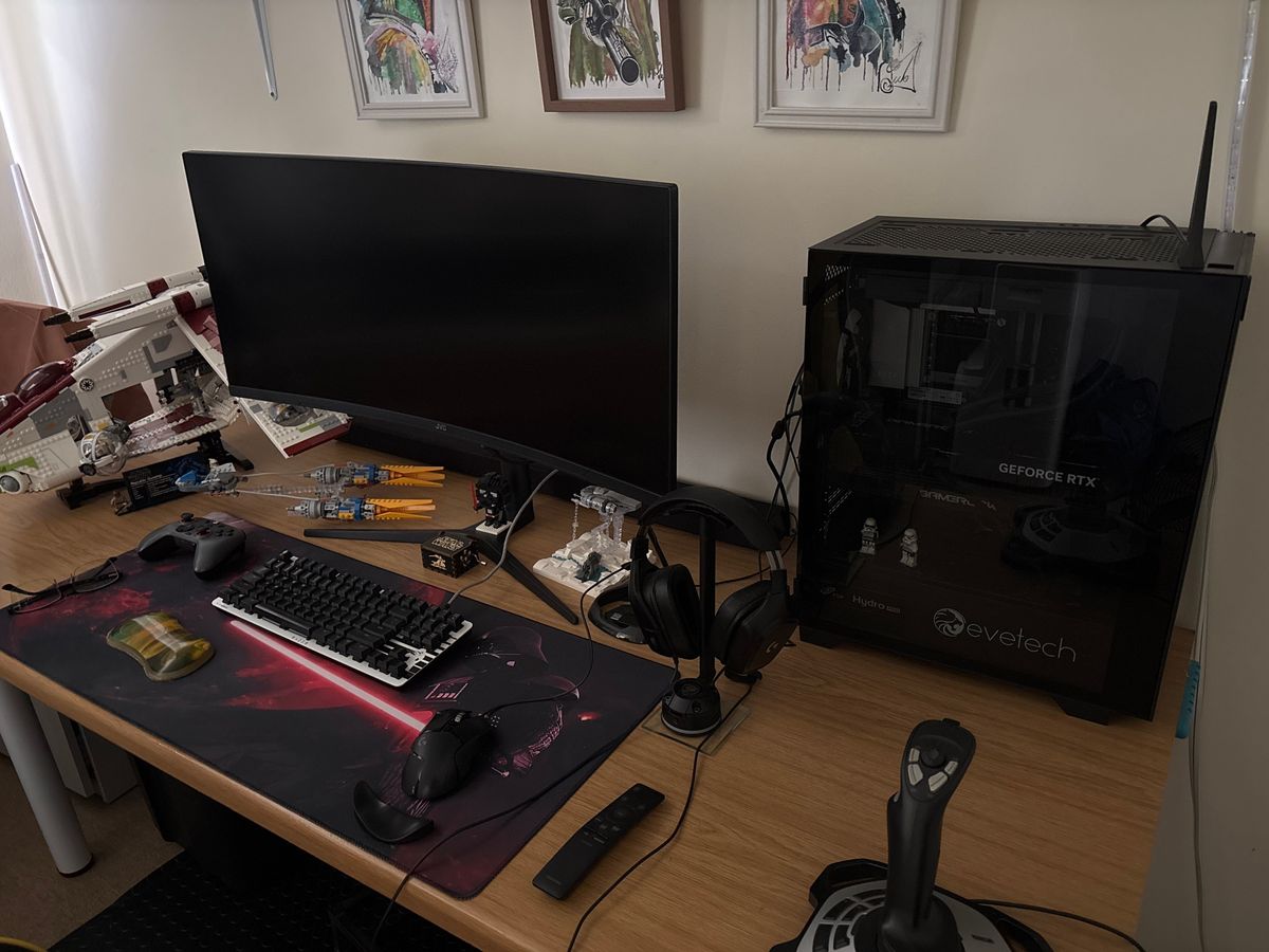 Star Wars themed gaming setup