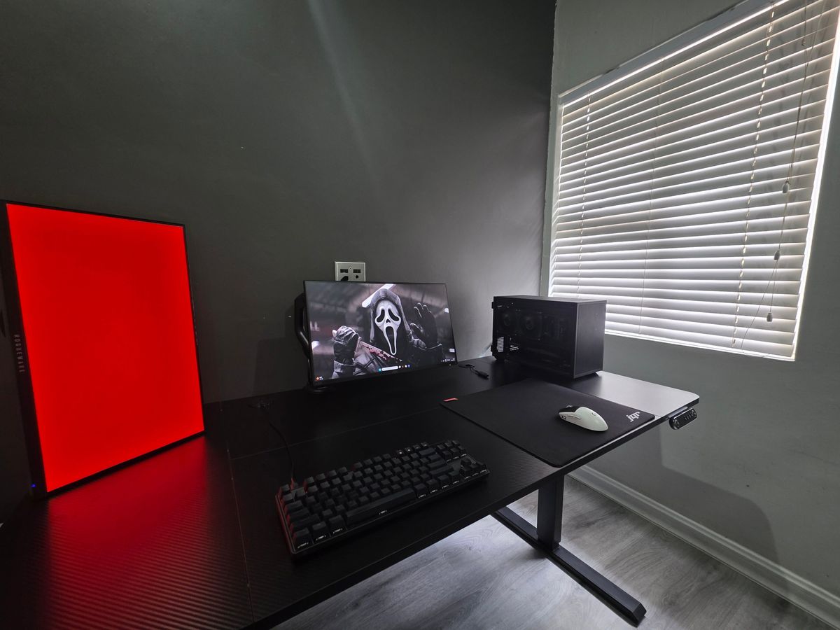 Clean blacked-out setup