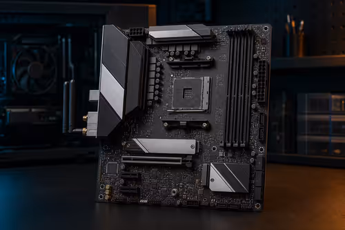 ASRock Revives AM4: The R3,799 B550 Baseline