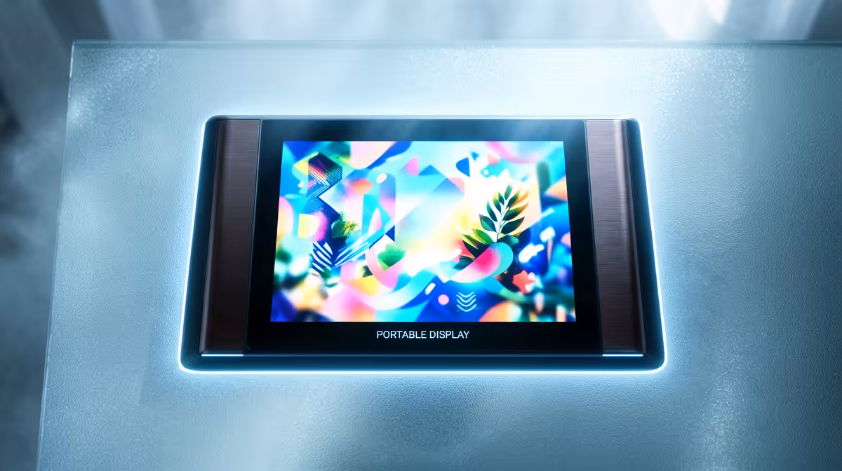 Colour-Accurate Portable Monitors for Creatives