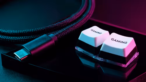 Braided Cables and Double Injection Keycaps for Durability
