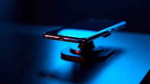 Universal Magnetic Phone Mounts: Do They Work Without Adapters?