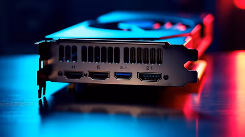 Do HDMI 2.1 and DisplayPort 2.1 matter for 4K high refresh rate gaming on the RTX 5080