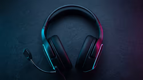 Do I need a microphone arm for podcast recording for competitive esports?