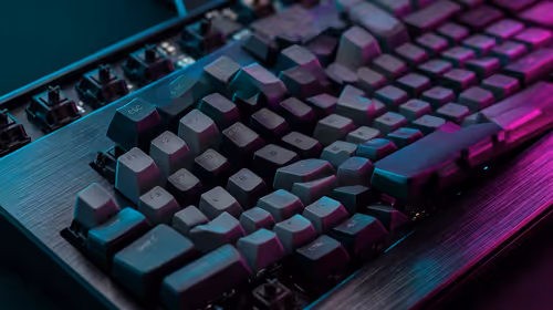 Double Injection Keycaps vs Printed Caps for Durability