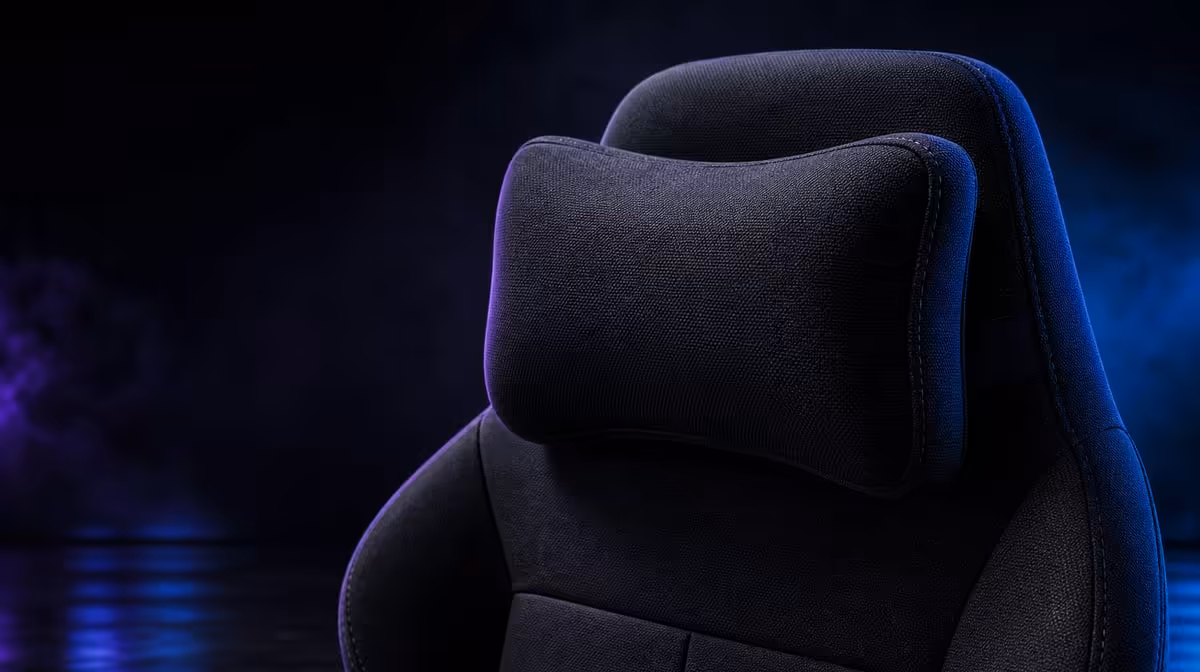 Assess head contact in relation to backrest and screen