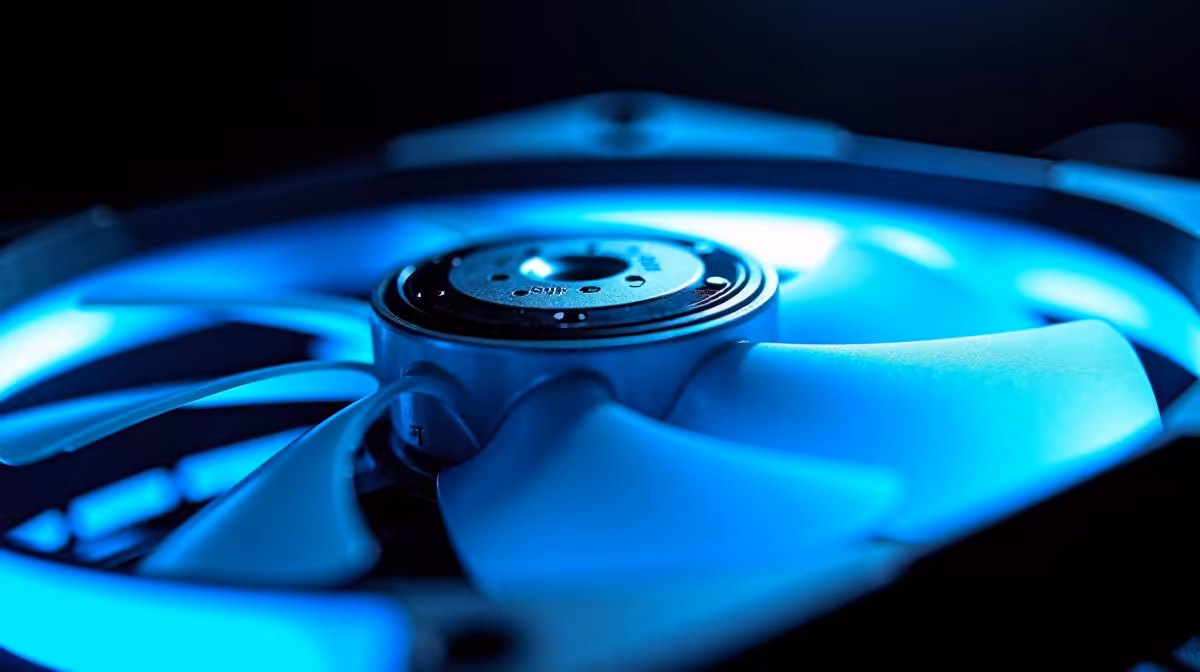 How Does a Fluid Dynamic Bearing Reduce Fan Noise in Desktop