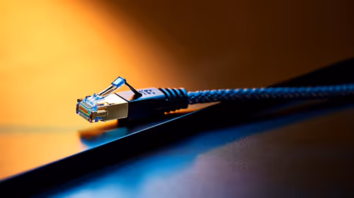 How should a first-time PC buyer choose a Cat6 cable run in South Africa?