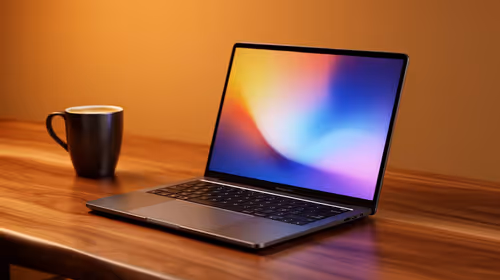 How should a hybrid worker choose a 14-inch laptop in South Africa?