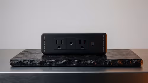 How should a PC builder choose a smart plug set in South Africa?