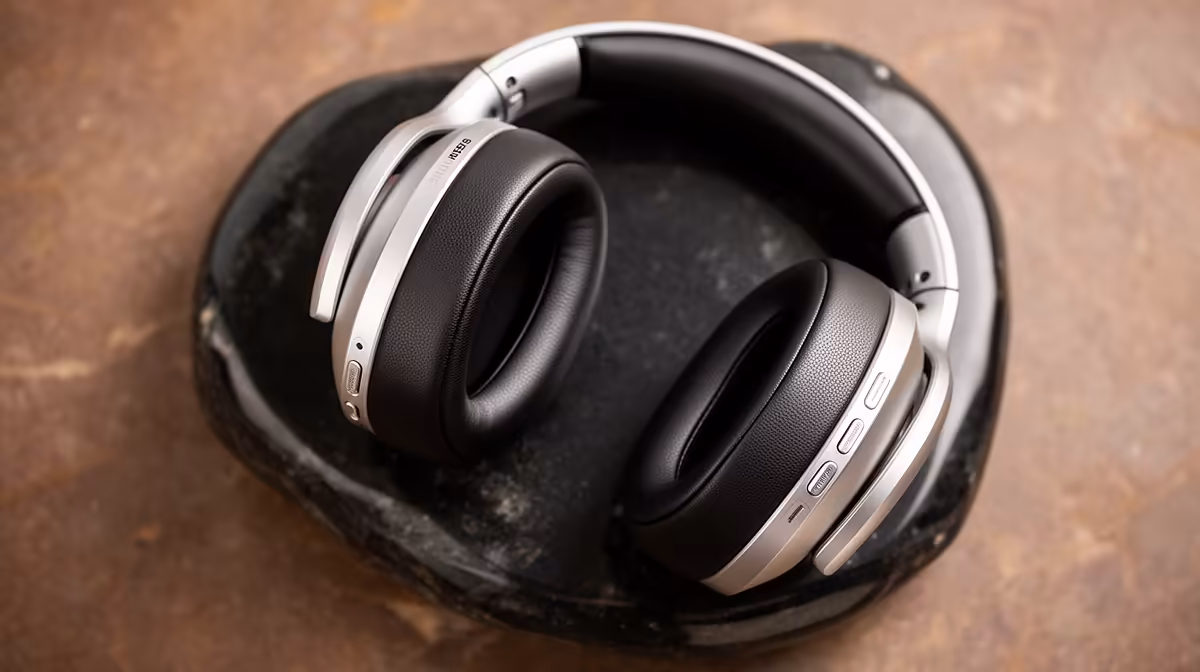A Retiree Choose a Gaming Headset in South Africa