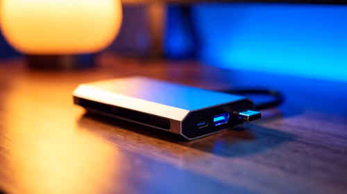 How should a retiree choose a USB-C hub in South Africa?