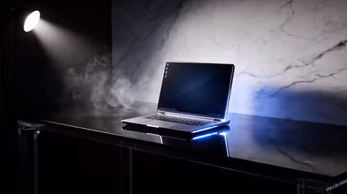 How should a YouTuber choose a clean Windows install in South Africa?