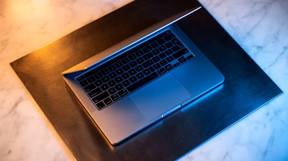 How to Protect Your MacBook From Theft While Travelling