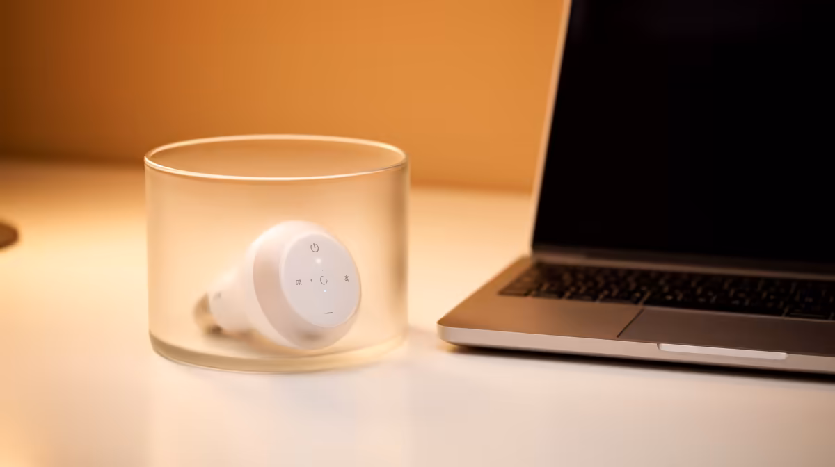 Smart Light Kit the Right Choice for a First-year Student