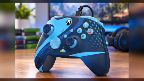 Is the PDP REMATCH GLOW Controller Licensed for Xbox Series X/S?
