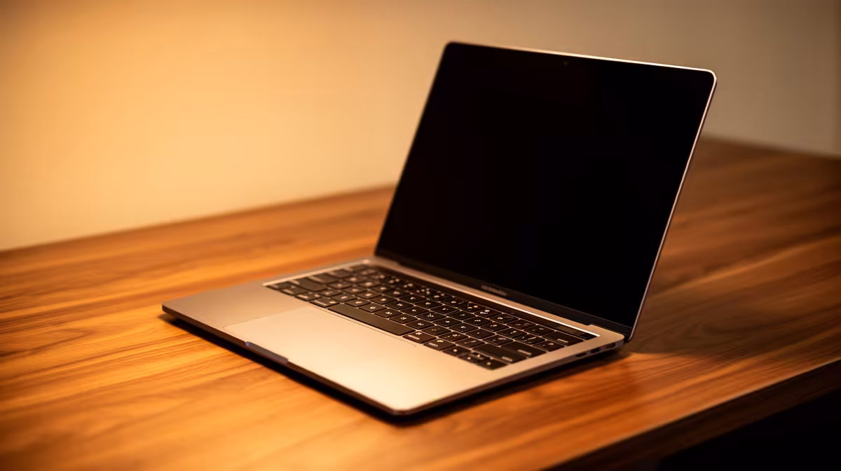 MacBook for SA Tutoring Business: Online Teaching Setup