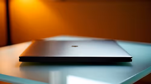 Maximise Battery Life on a Fanless 15-Inch Laptop
