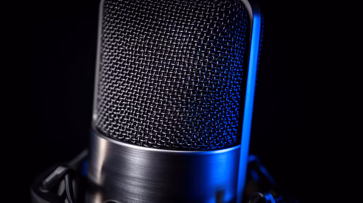 Choose a microphone for Counter-Strike 2