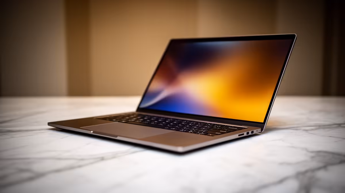 Nelson Mandela Laptops Under R8000: Q3 Report