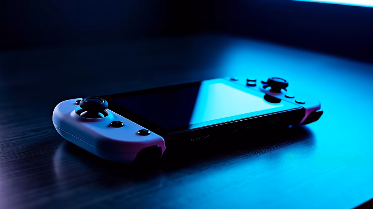 Nintendo Switch 2 vs PC Handhelds: Which Is Better