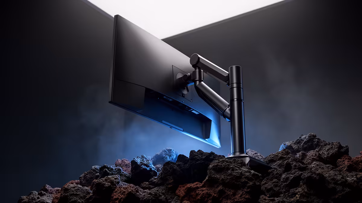 Proper height adjustment and ergonomic: panel, ports and