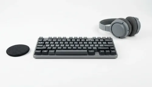 Reduce Keyboard Noise: Quiet Typing Setup for Apartments & Dorms