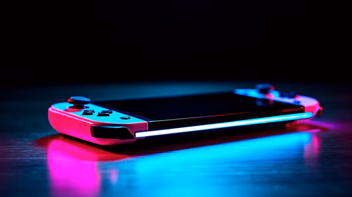 ROG Ally X vs MSI Claw 8 AI+: Which Handheld Should