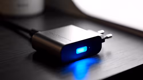 Smart Power Adaptors: Efficient Device Charging