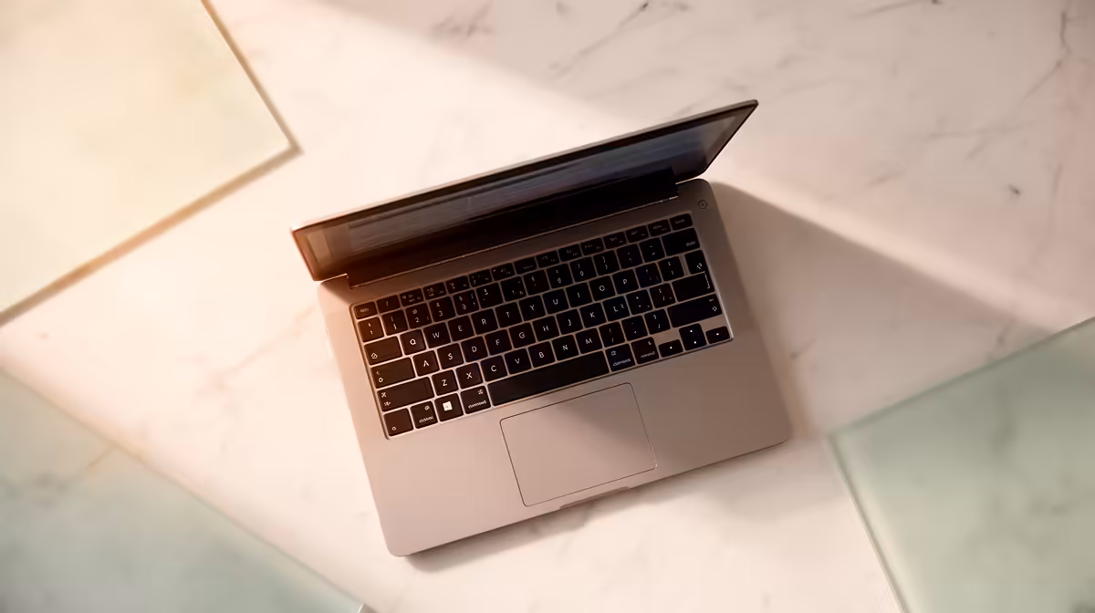 student laptop delivery and pickup in Midrand buying signals